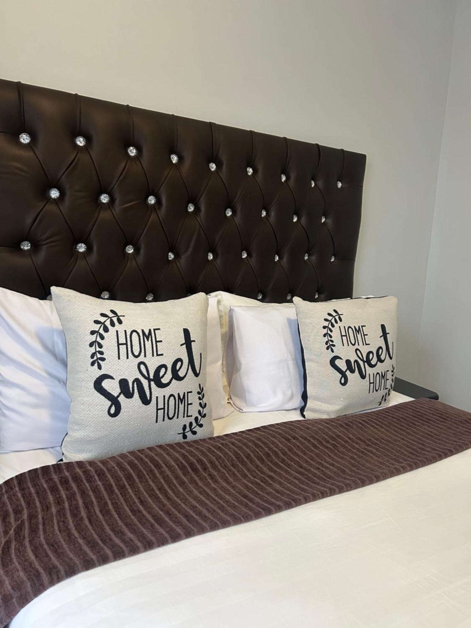 Skyfly Bed & Breakfast Manzini Exterior photo