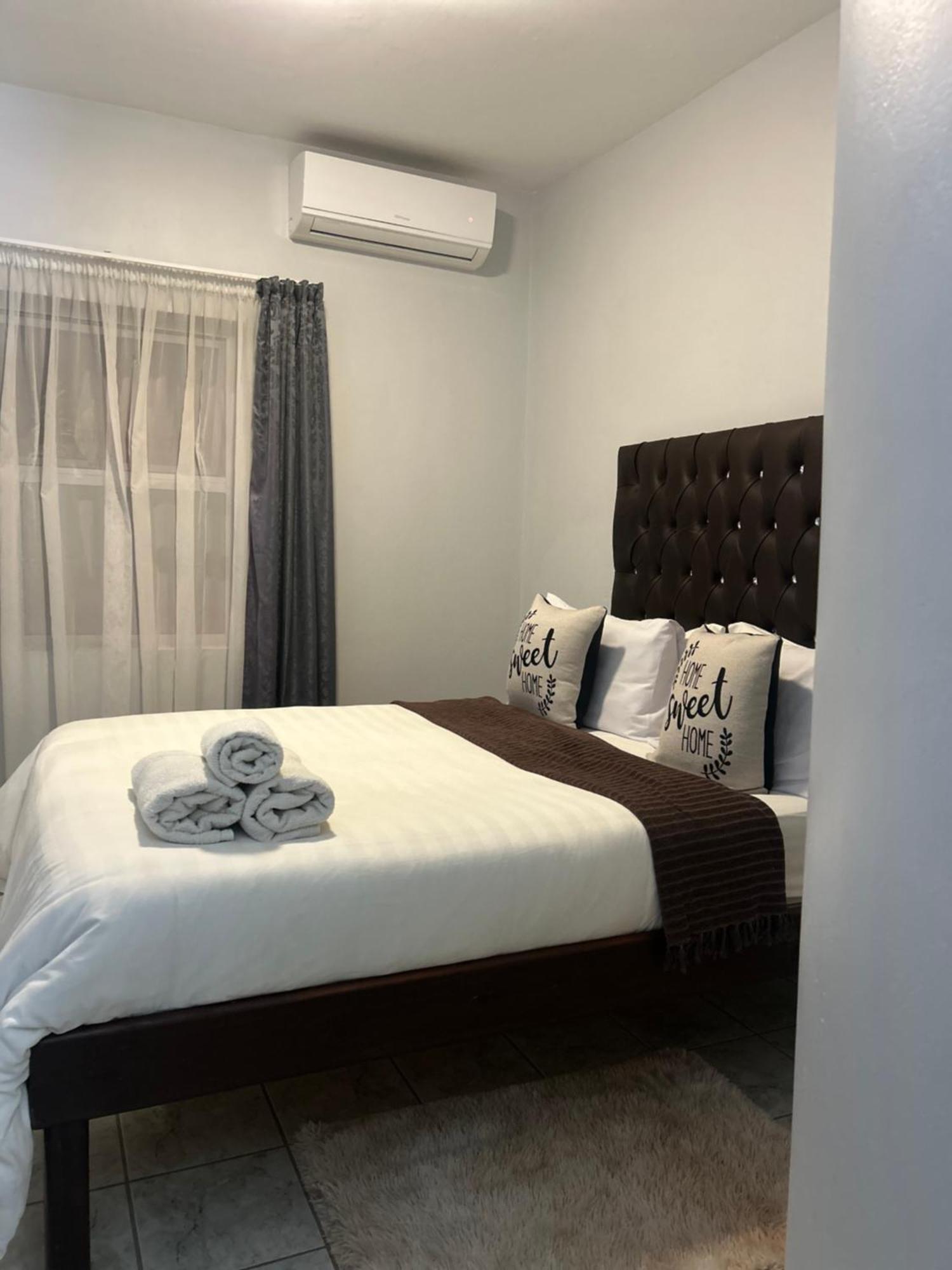 Skyfly Bed & Breakfast Manzini Exterior photo