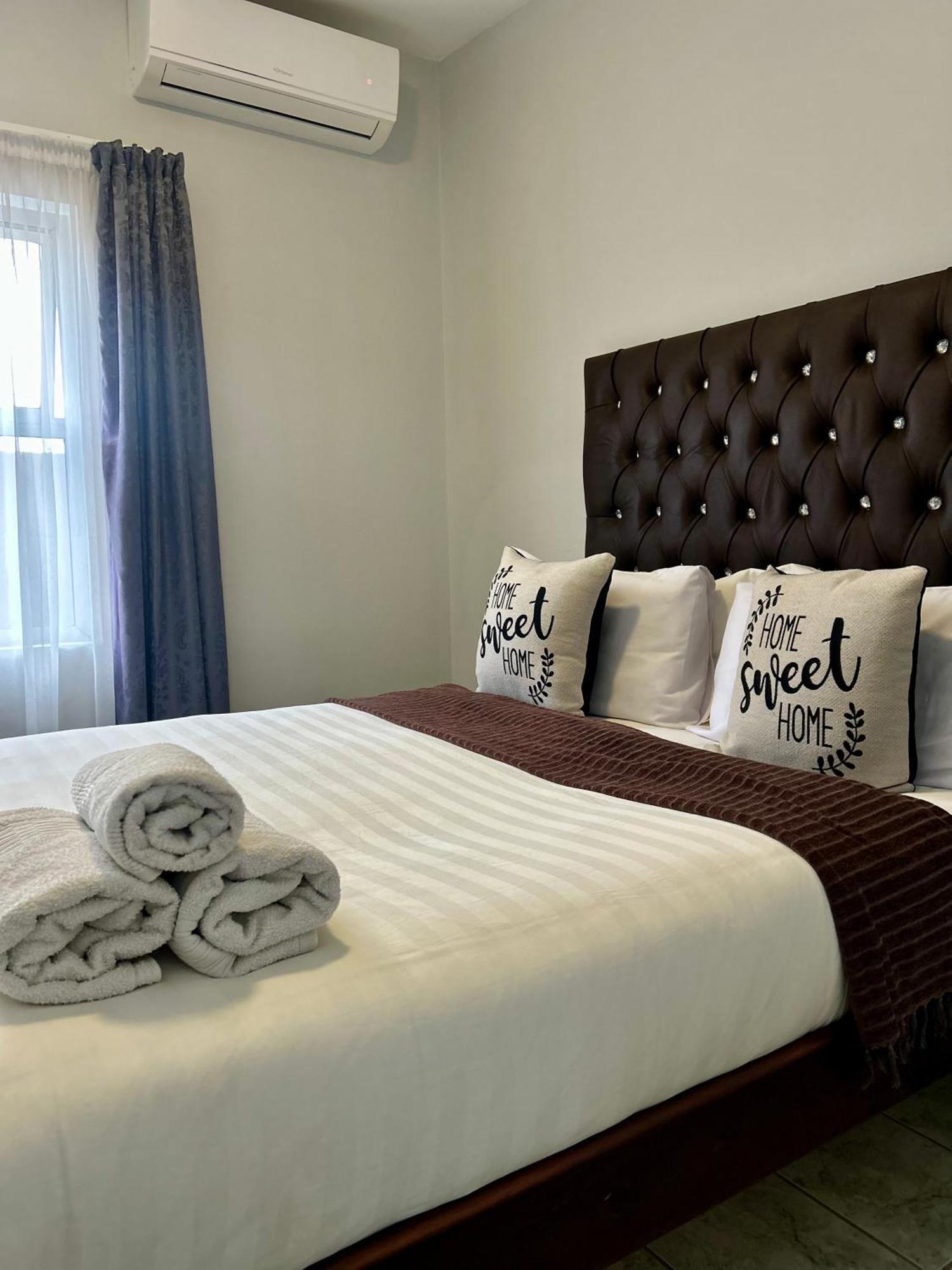 Skyfly Bed & Breakfast Manzini Exterior photo