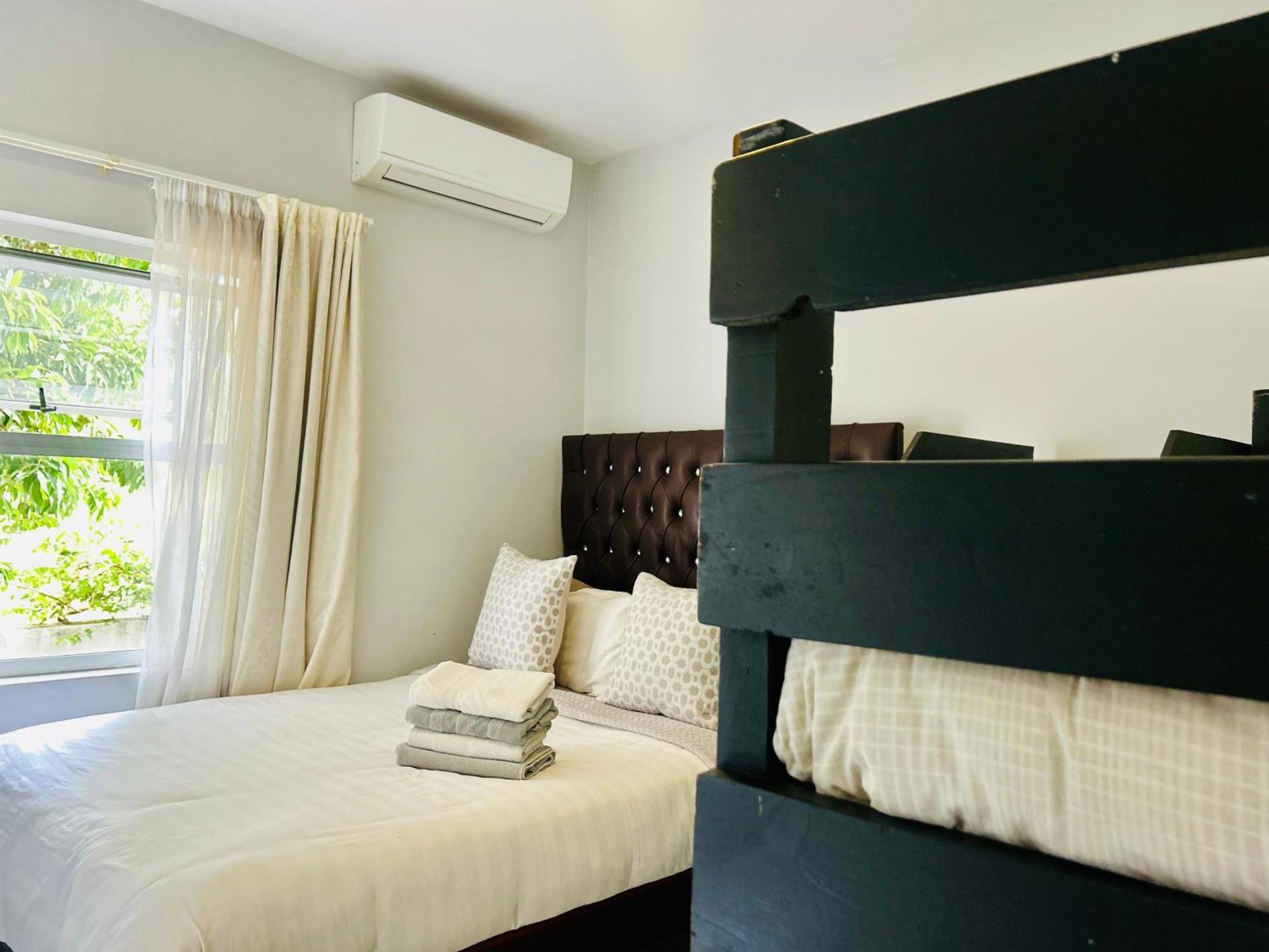 Skyfly Bed & Breakfast Manzini Exterior photo