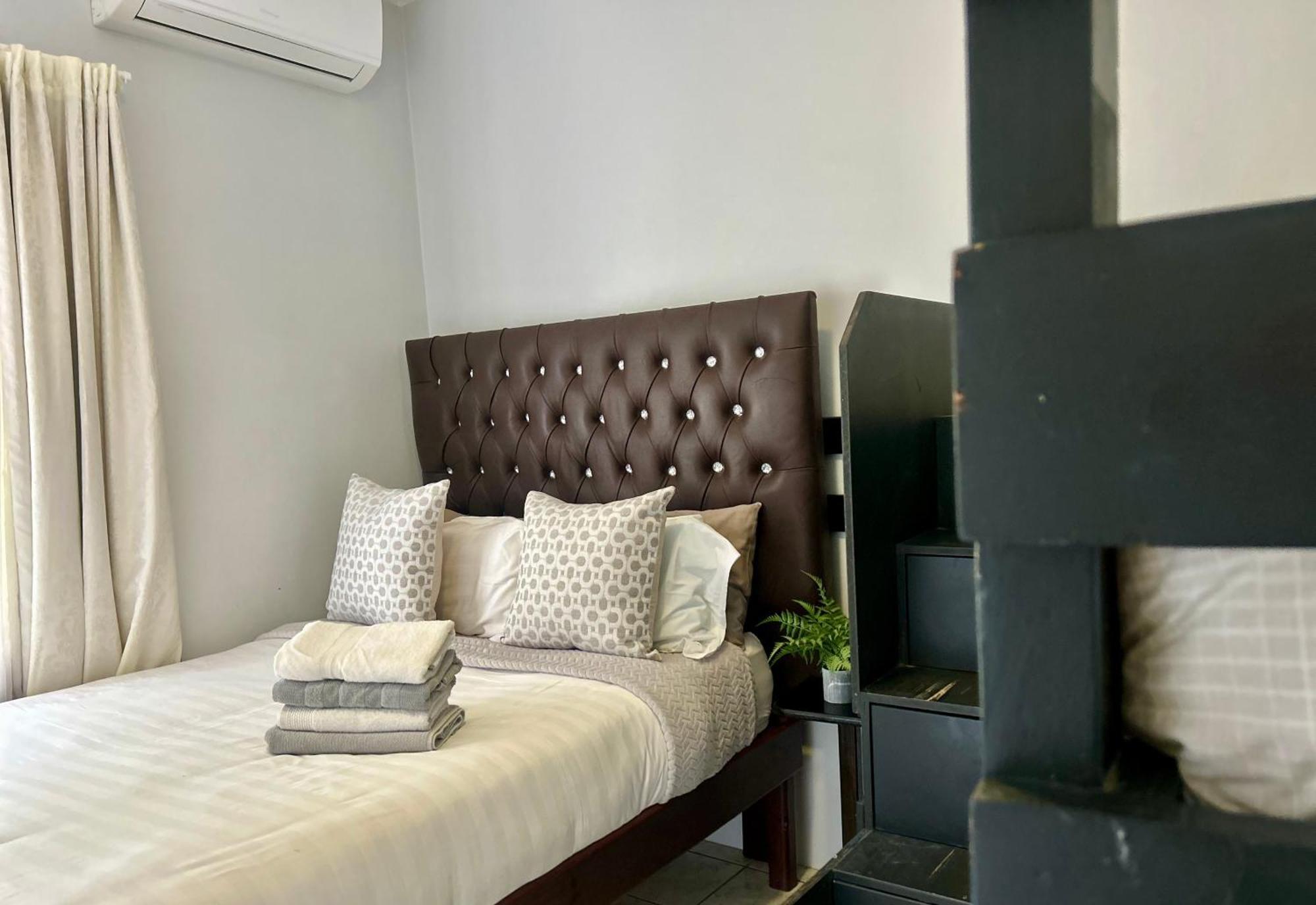 Skyfly Bed & Breakfast Manzini Exterior photo