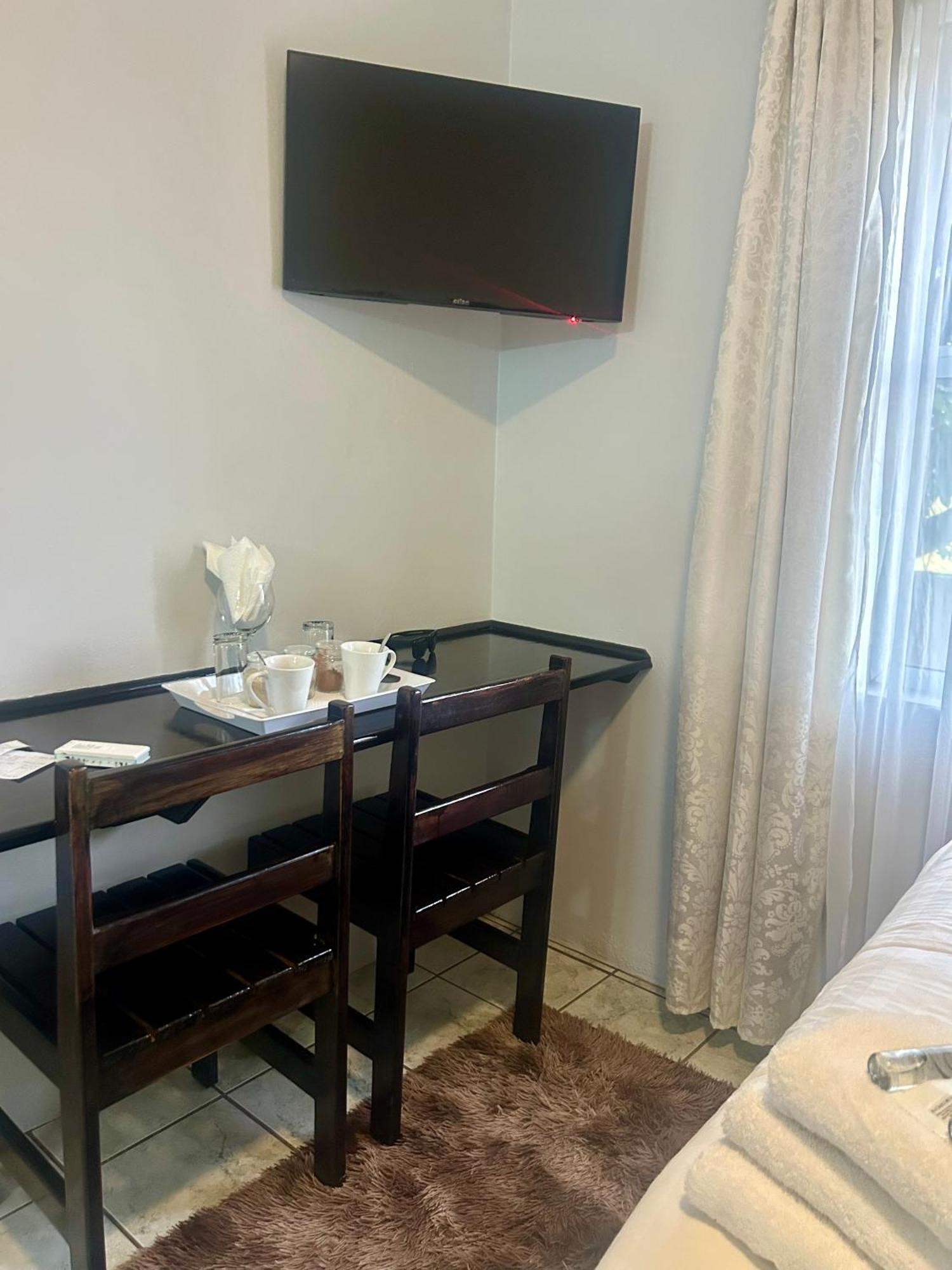 Skyfly Bed & Breakfast Manzini Exterior photo